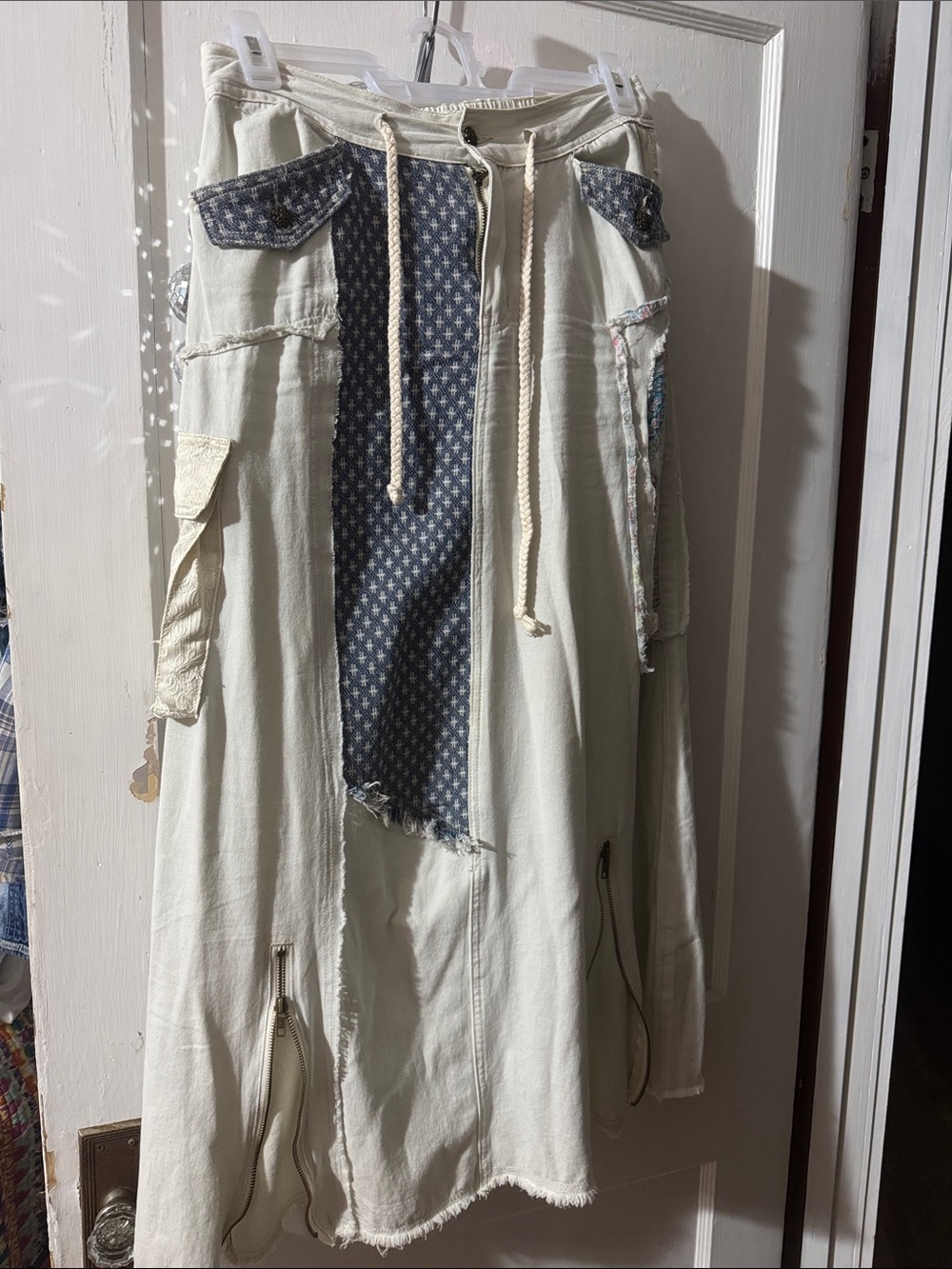 POL SKIRT SIZE MEDIUM